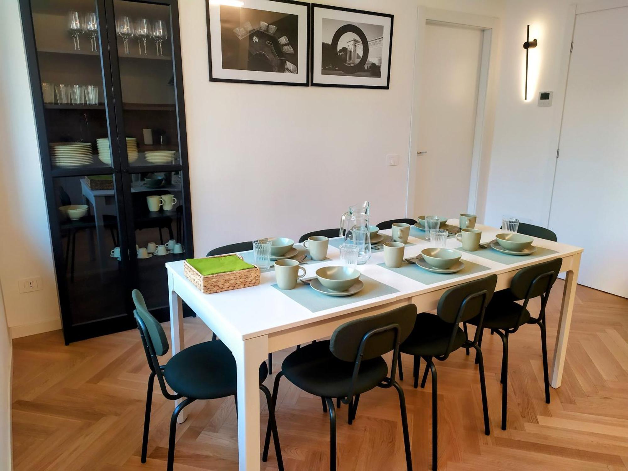 Mako Suites - Centro E Stazione Monza Esterno foto
