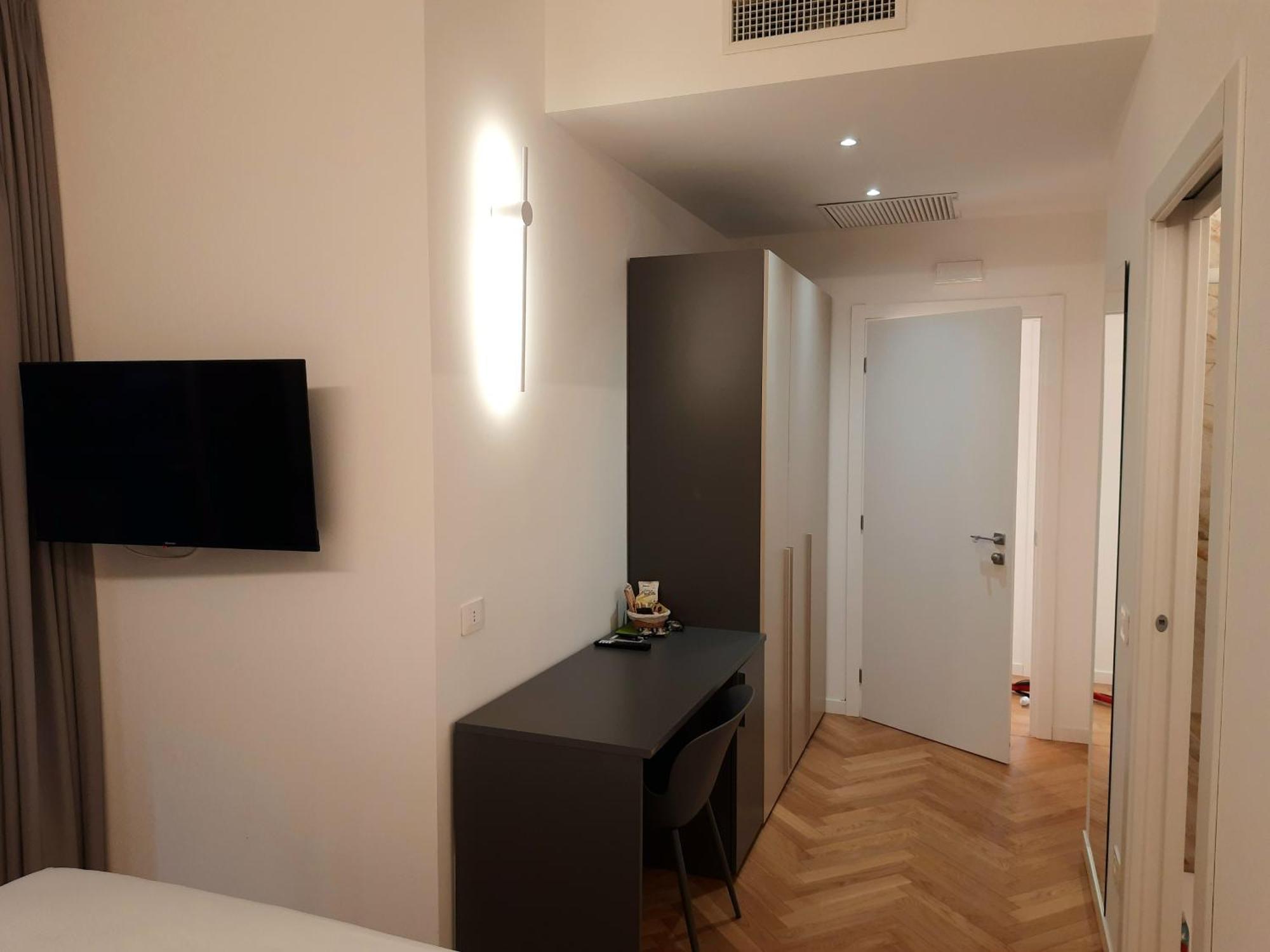 Mako Suites - Centro E Stazione Monza Camera foto