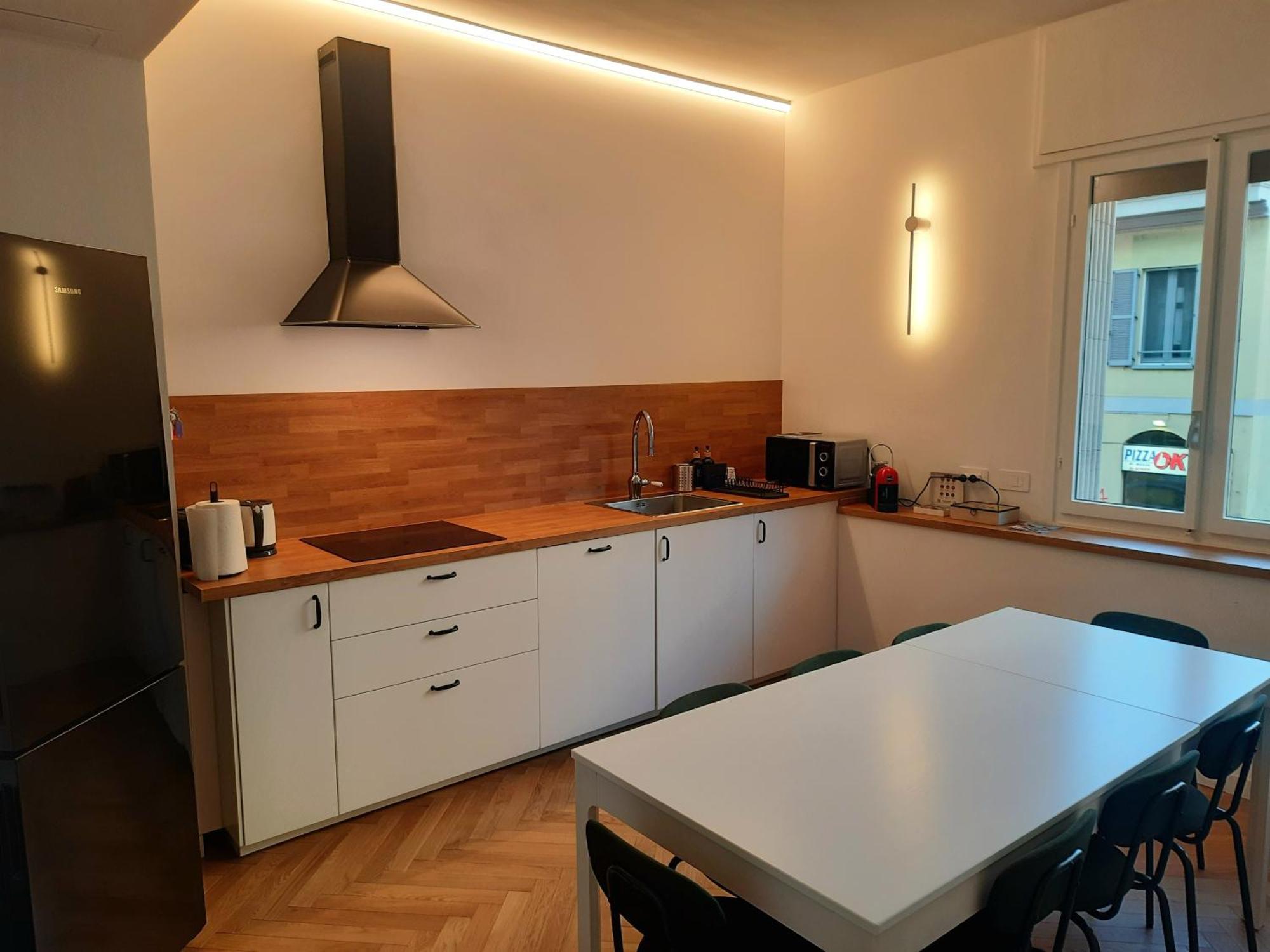 Mako Suites - Centro E Stazione Monza Esterno foto